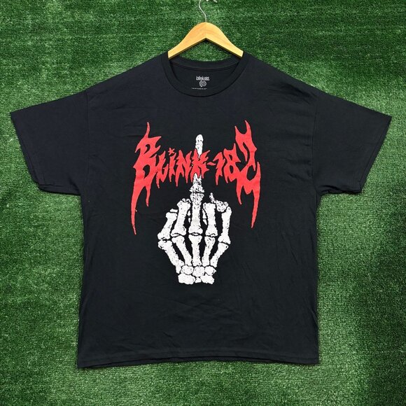 Blink-182 Skeleton Middle Finger T-Shirt Size Extra Large - Picture 1 of 4